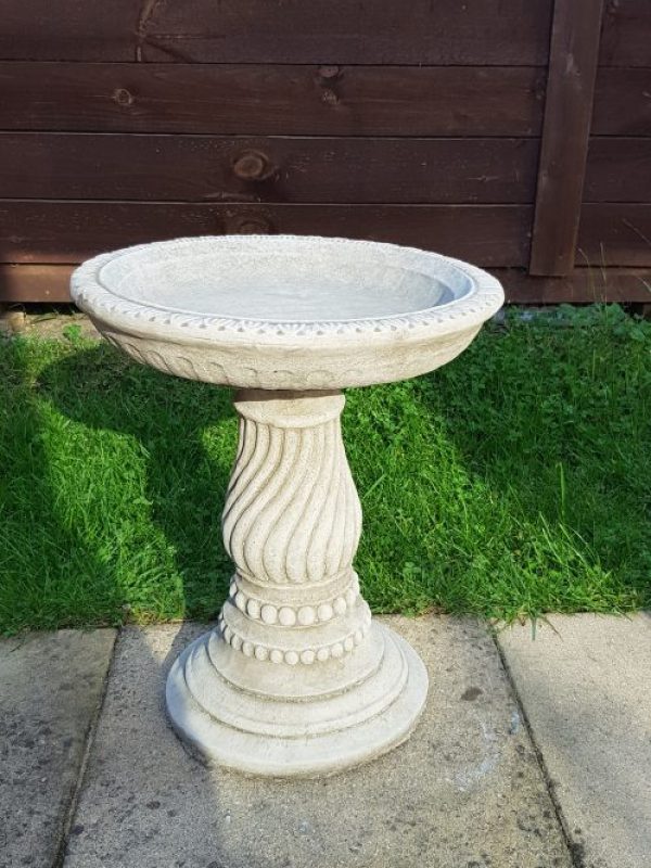 Twist Bird Bath